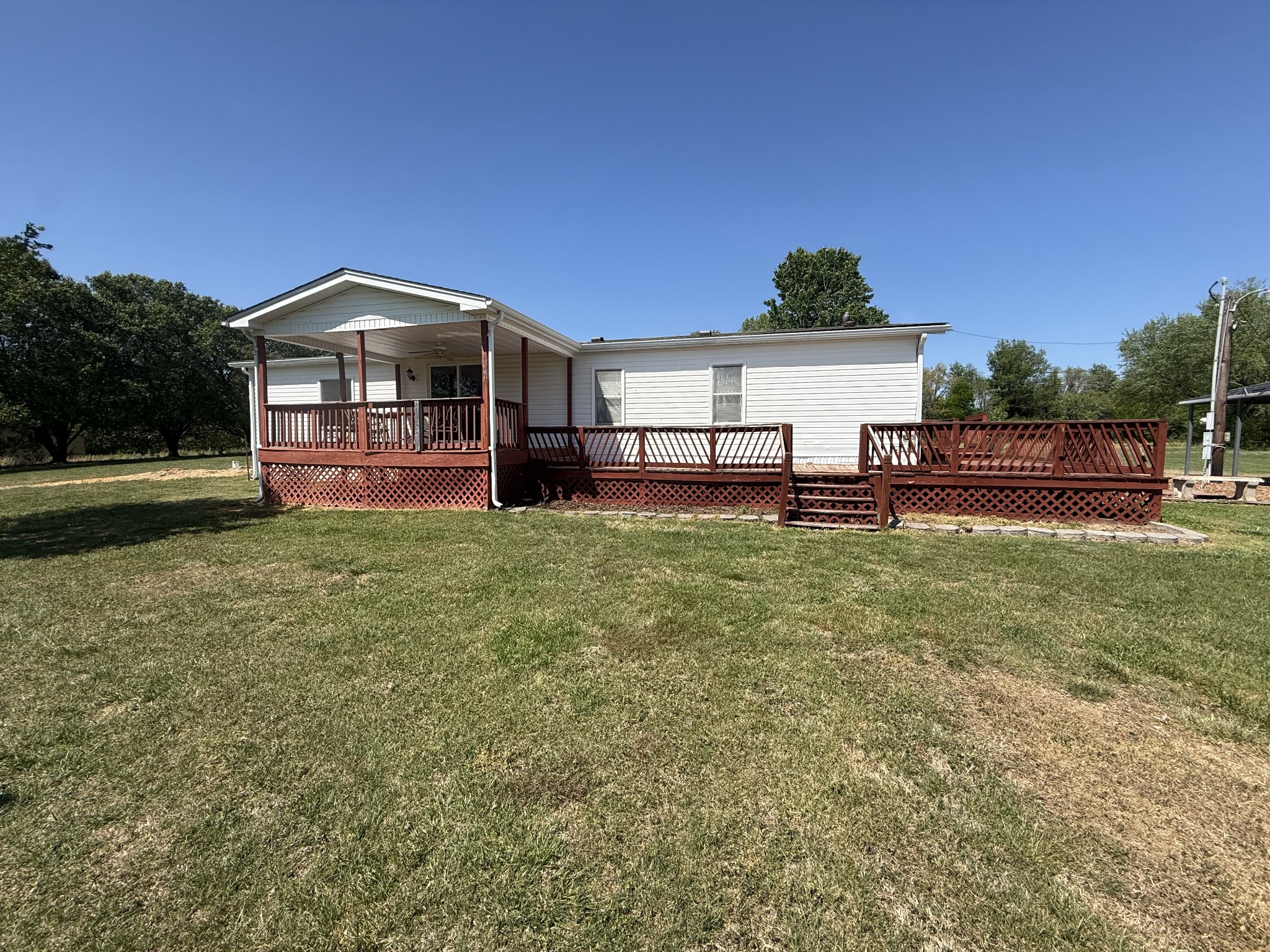1247 Myrtle Road Bradyville TN 37026