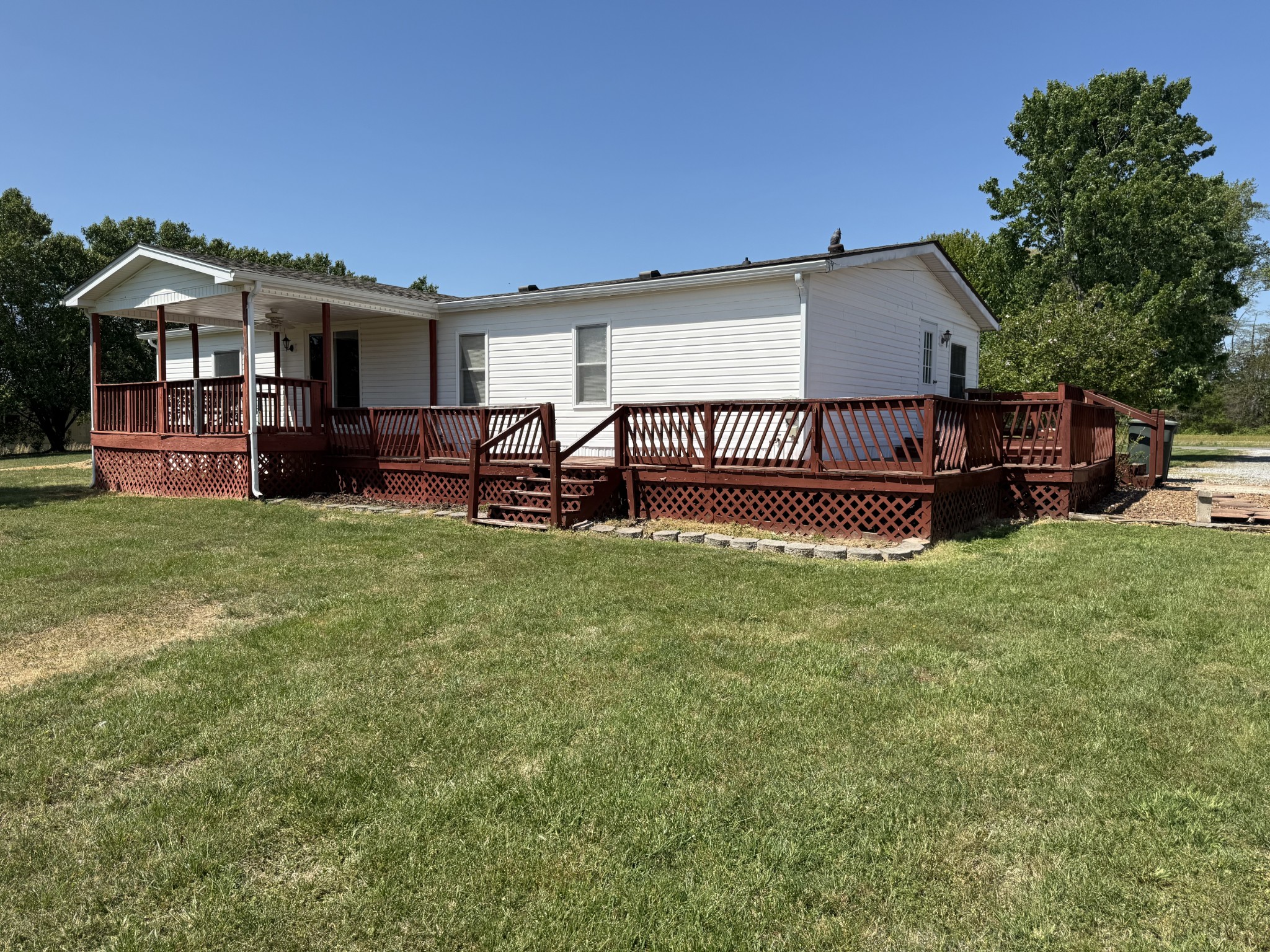 1247 Myrtle Road Bradyville TN 37026