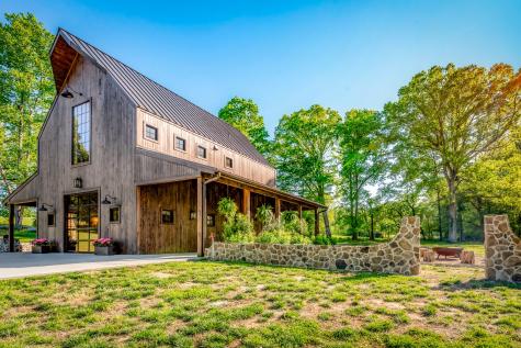 795 Tucker Road Dickson TN 37055
