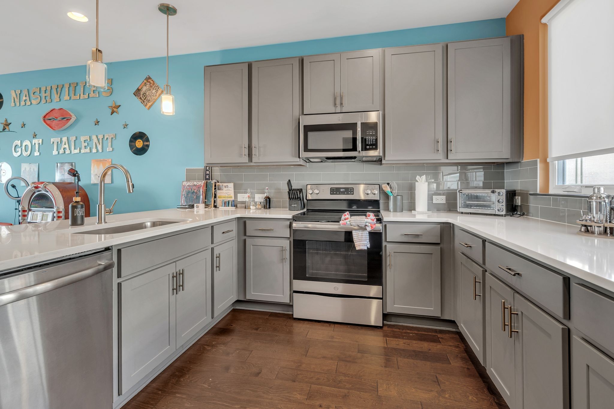 64 Fern Avenue Nashville TN 37207
