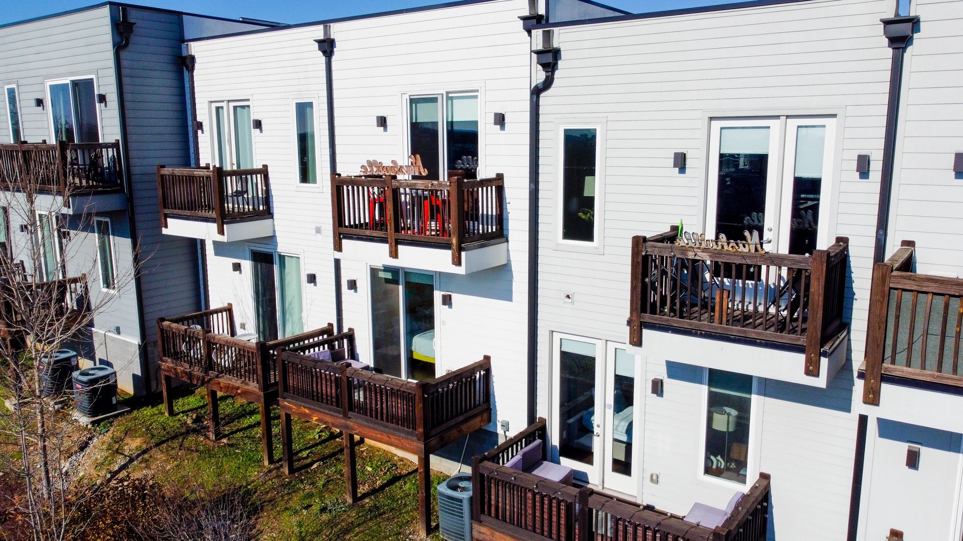 64 Fern Avenue Nashville TN 37207
