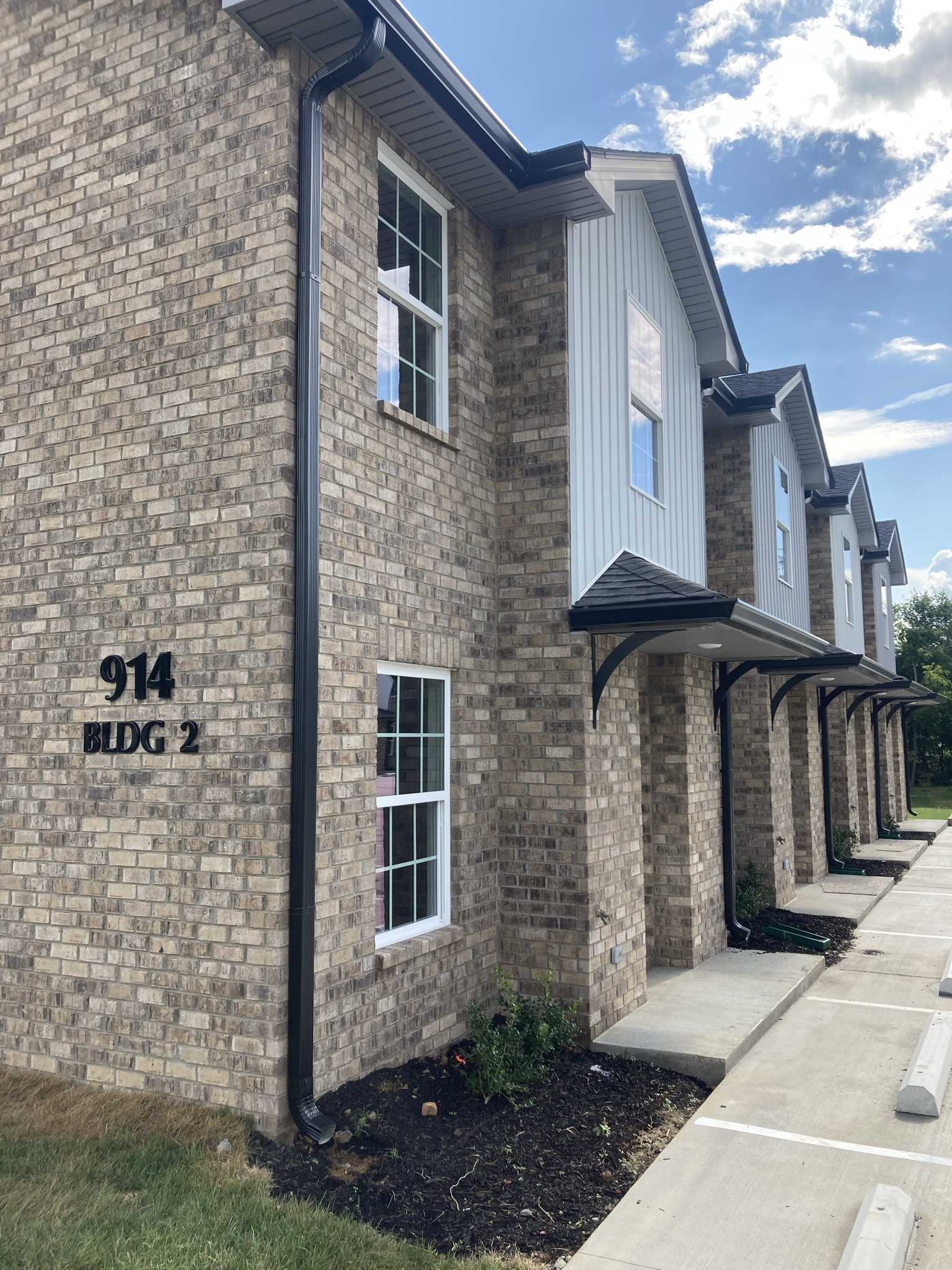 914 Peachers Mill Road Clarksville TN 37042