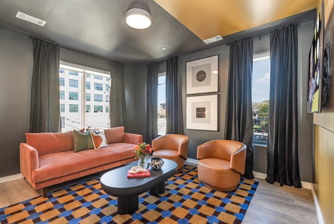 50 Music Sq, W Nashville TN 37203