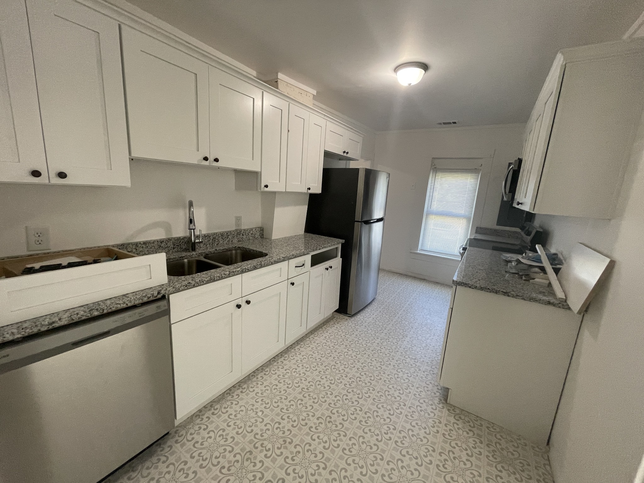 300 W Railroad Street Dickson TN 37055