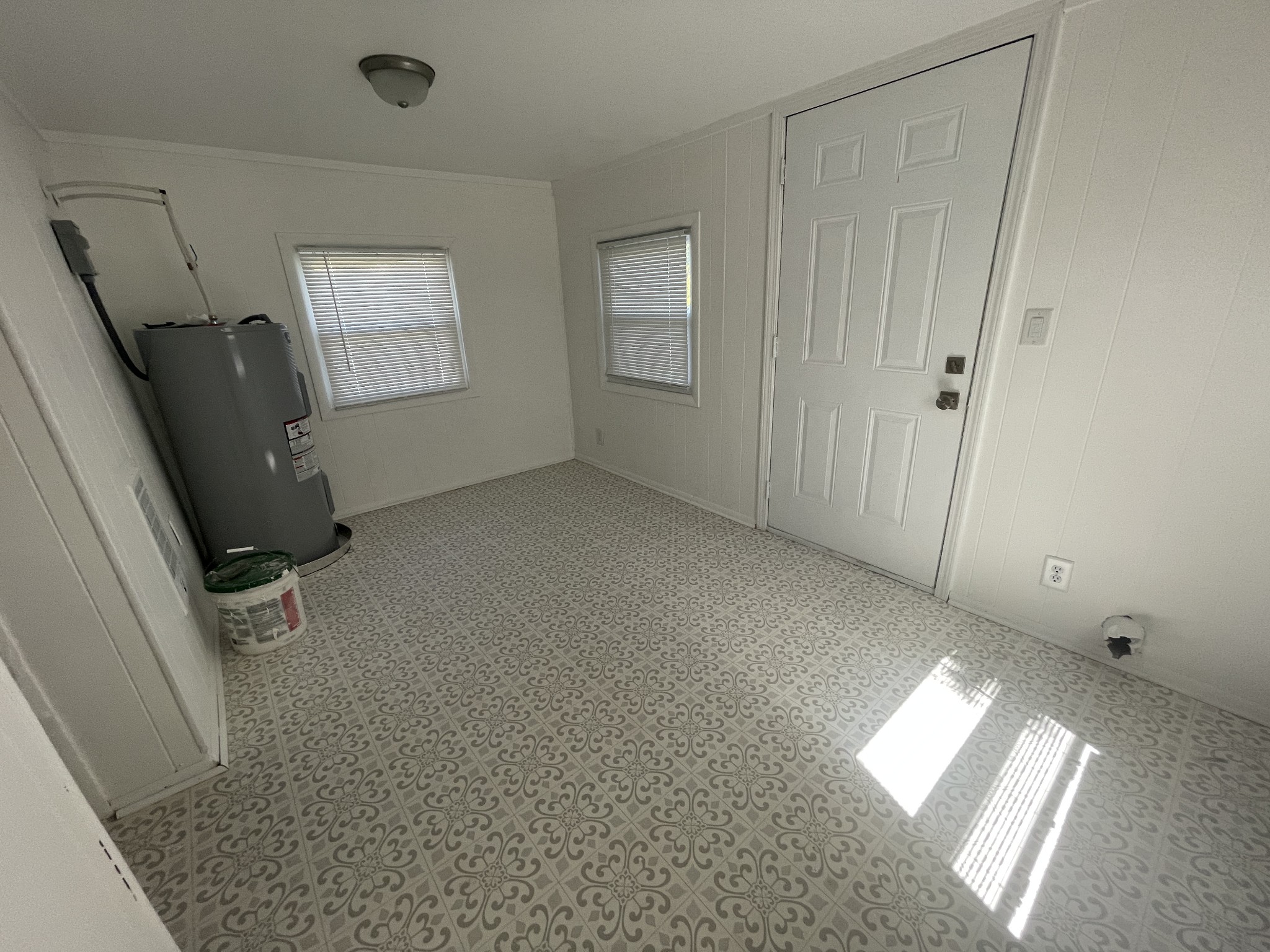 300 W Railroad Street Dickson TN 37055