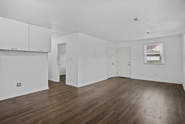 300 W Railroad Street Dickson TN 37055