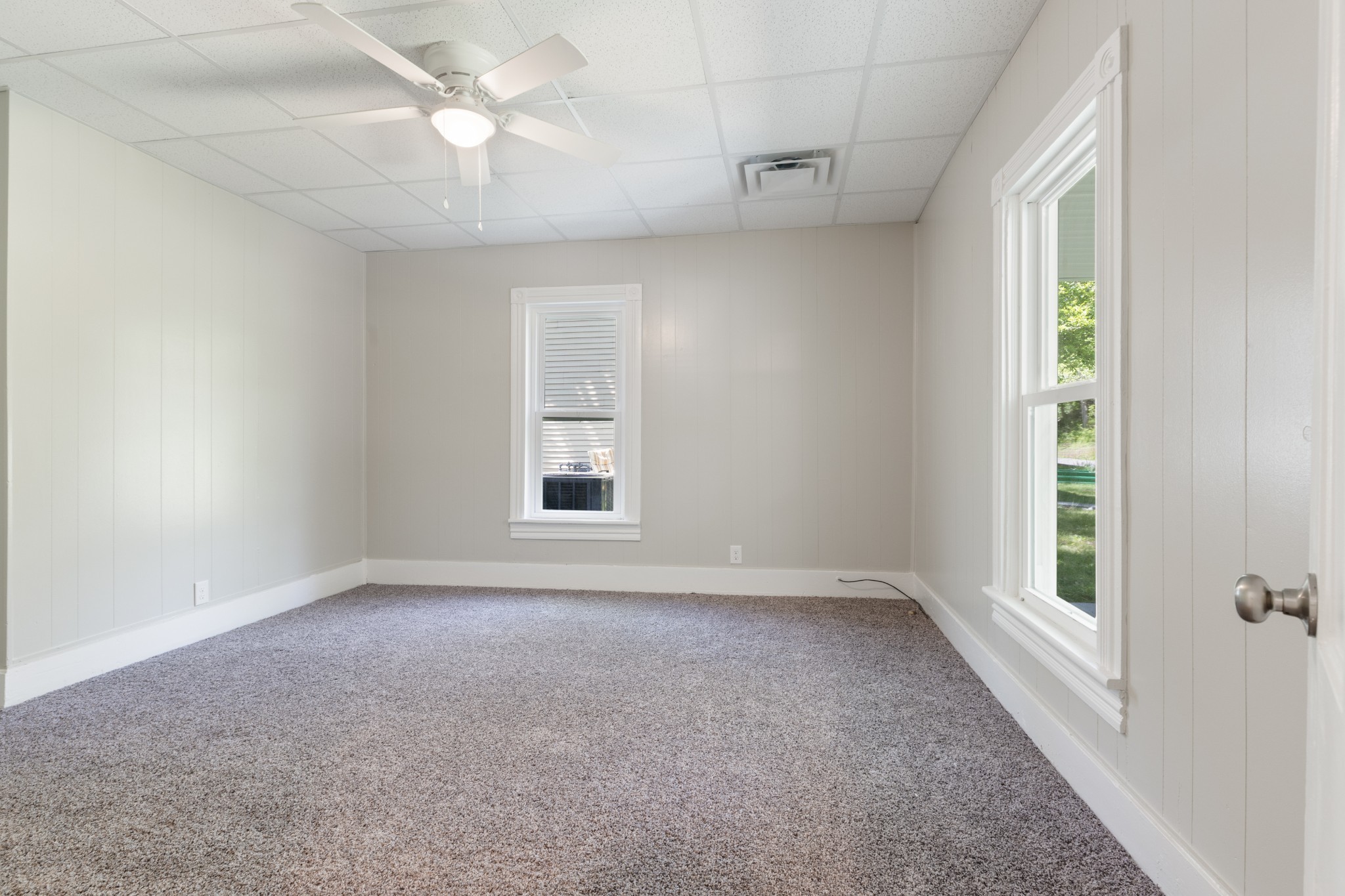 300 W Railroad Street Dickson TN 37055