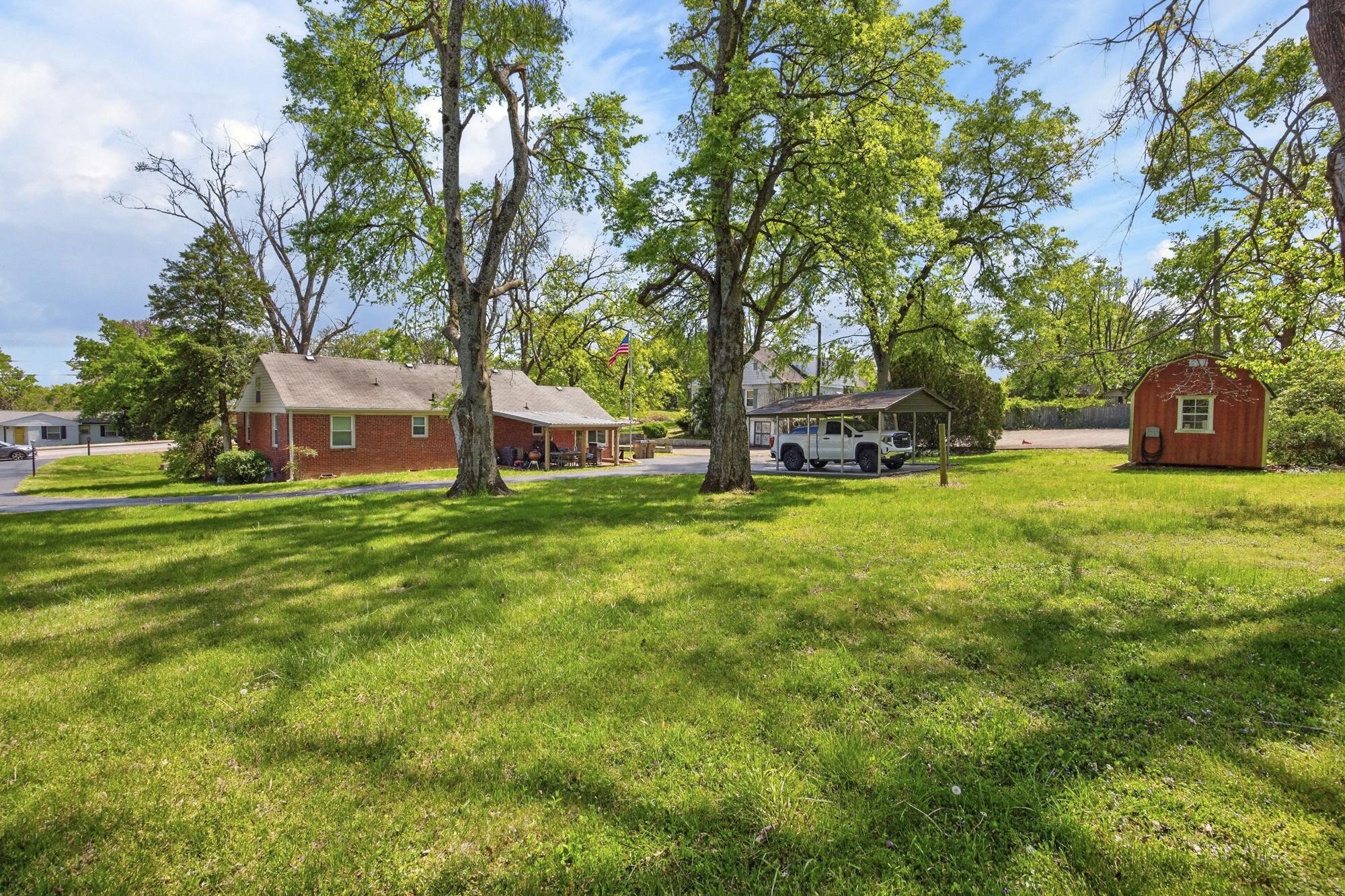 116 S Graycroft Avenue Madison TN 37115