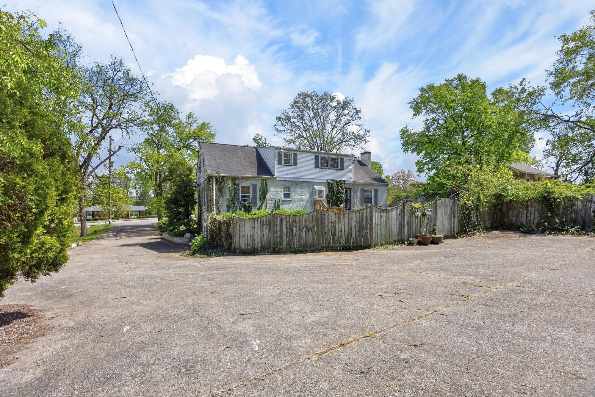 116 S Graycroft Avenue Madison TN 37115