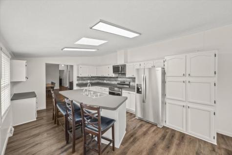 938 Riley Creek Road Whitleyville TN 38588