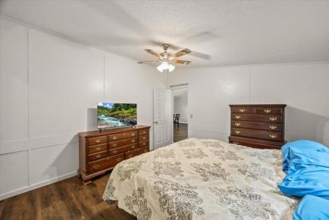 938 Riley Creek Road Whitleyville TN 38588