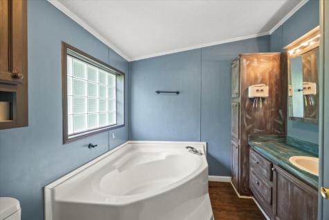 938 Riley Creek Road Whitleyville TN 38588