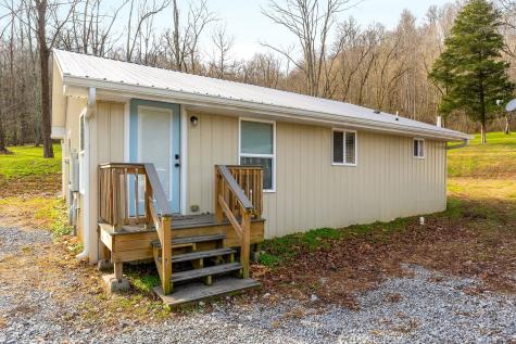 938 Riley Creek Road Whitleyville TN 38588