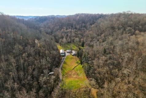 938 Riley Creek Road Whitleyville TN 38588