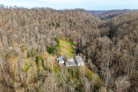 938 Riley Creek Road Whitleyville TN 38588