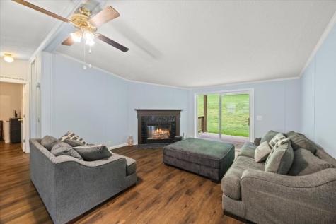938 Riley Creek Road Whitleyville TN 38588