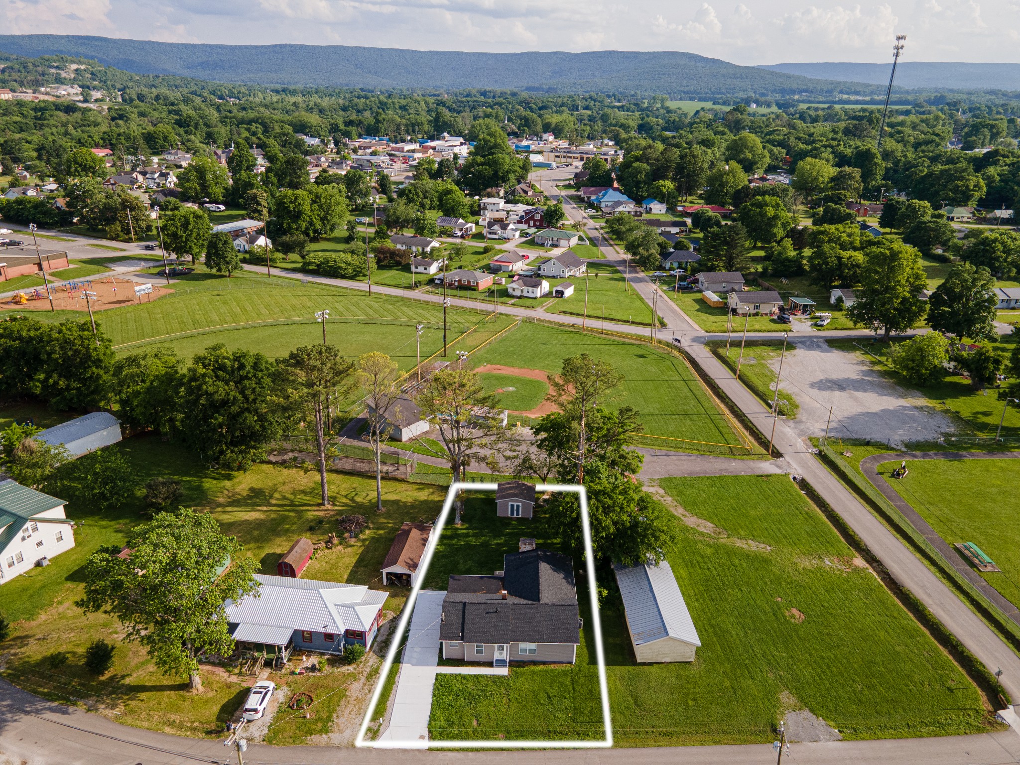 121 Popular St, N Cowan TN 37318