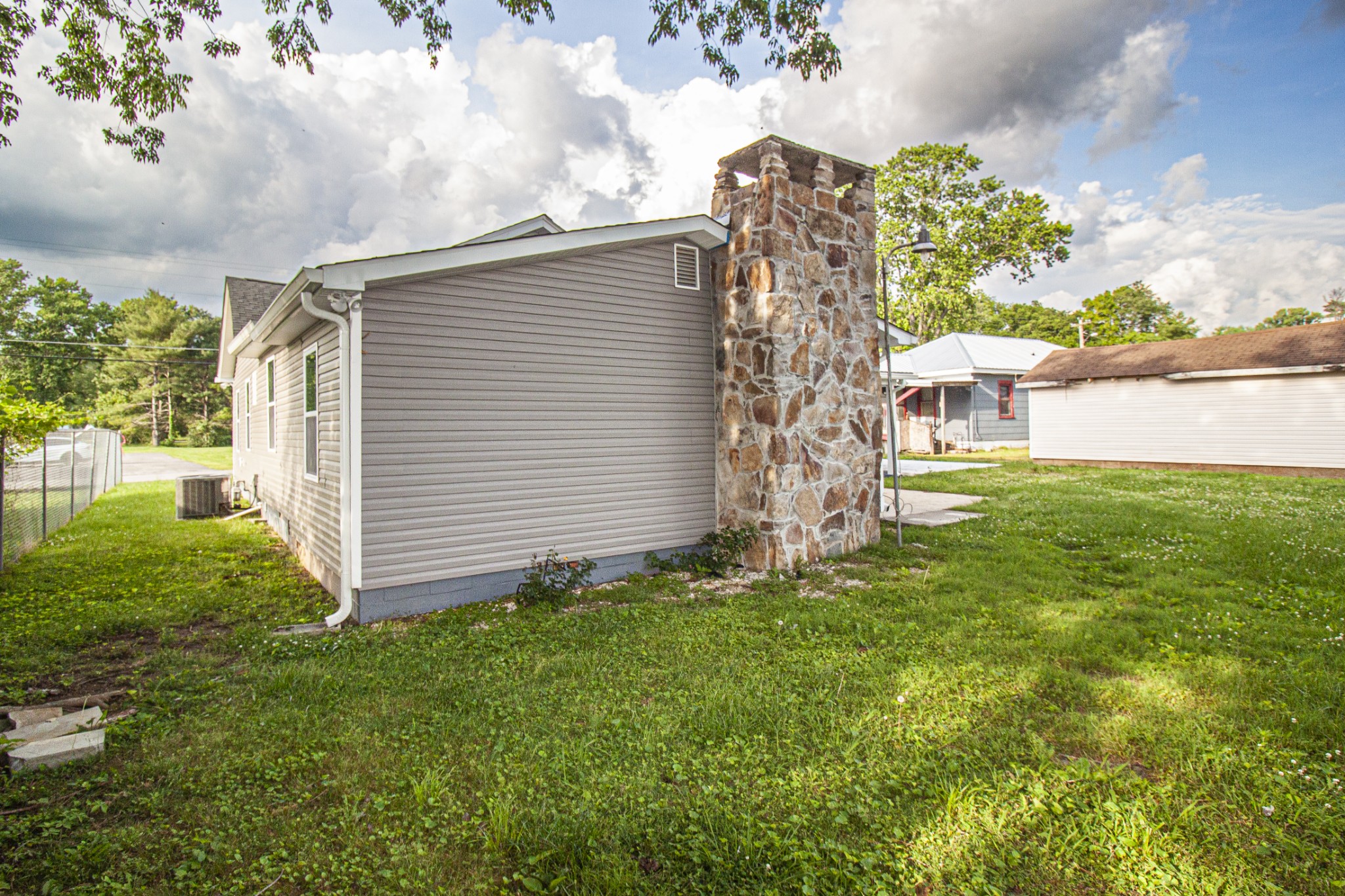 121 Popular St, N Cowan TN 37318