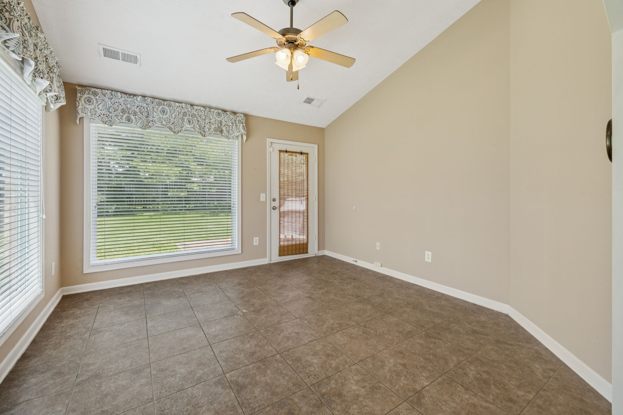 145 Plymouth Drive Lebanon TN 37087