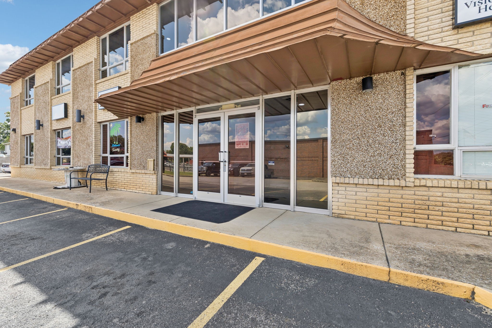 506 College St, W Fayetteville TN 37334