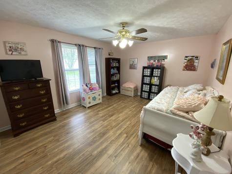 172 Landrum Lane Lafayette TN 37083