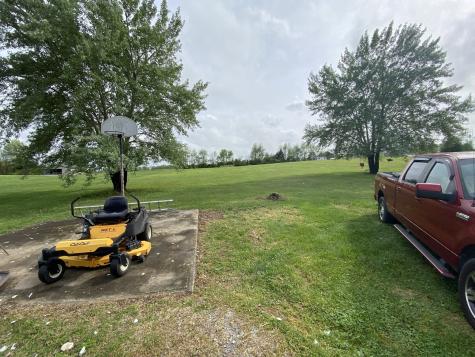 172 Landrum Lane Lafayette TN 37083