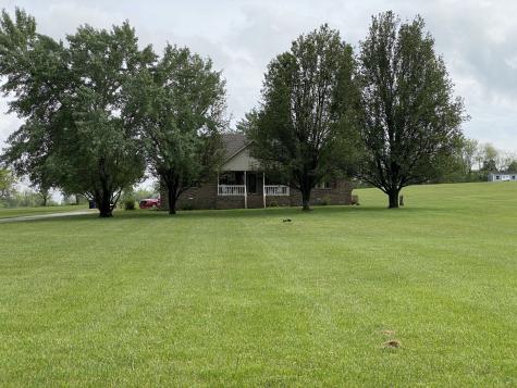 172 Landrum Lane Lafayette TN 37083