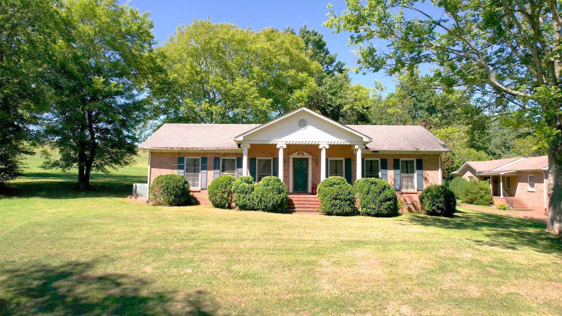 217 Bear Creek Pike Columbia TN 38401