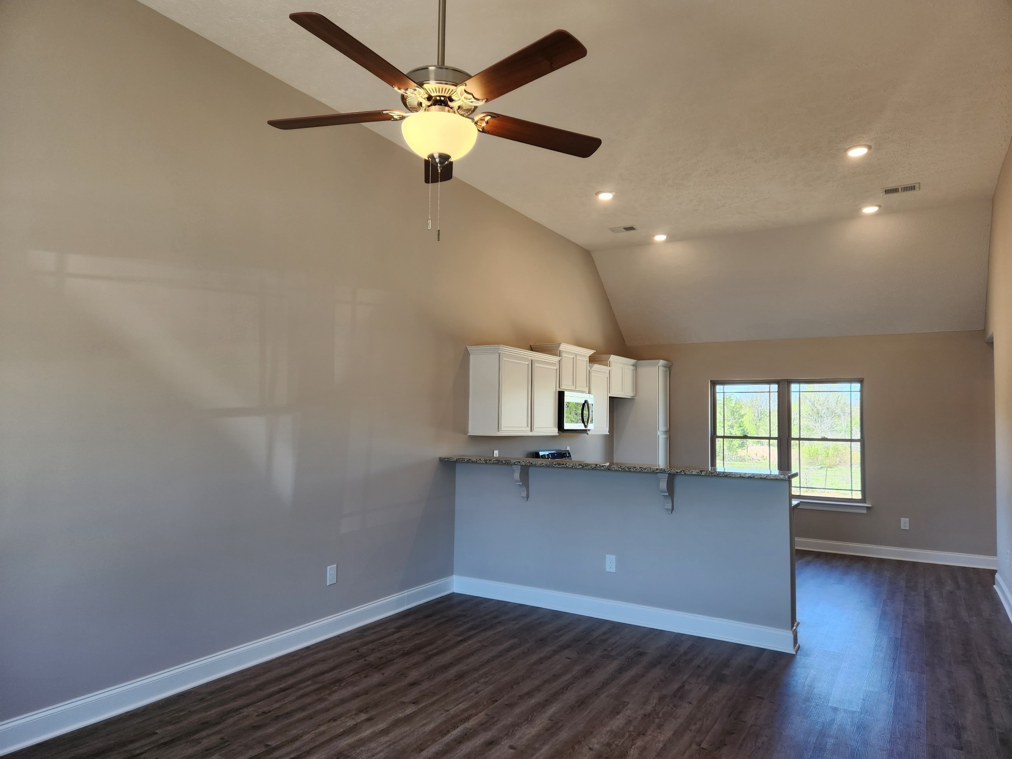 2914 Valley Farms Drive Christiana TN 37037