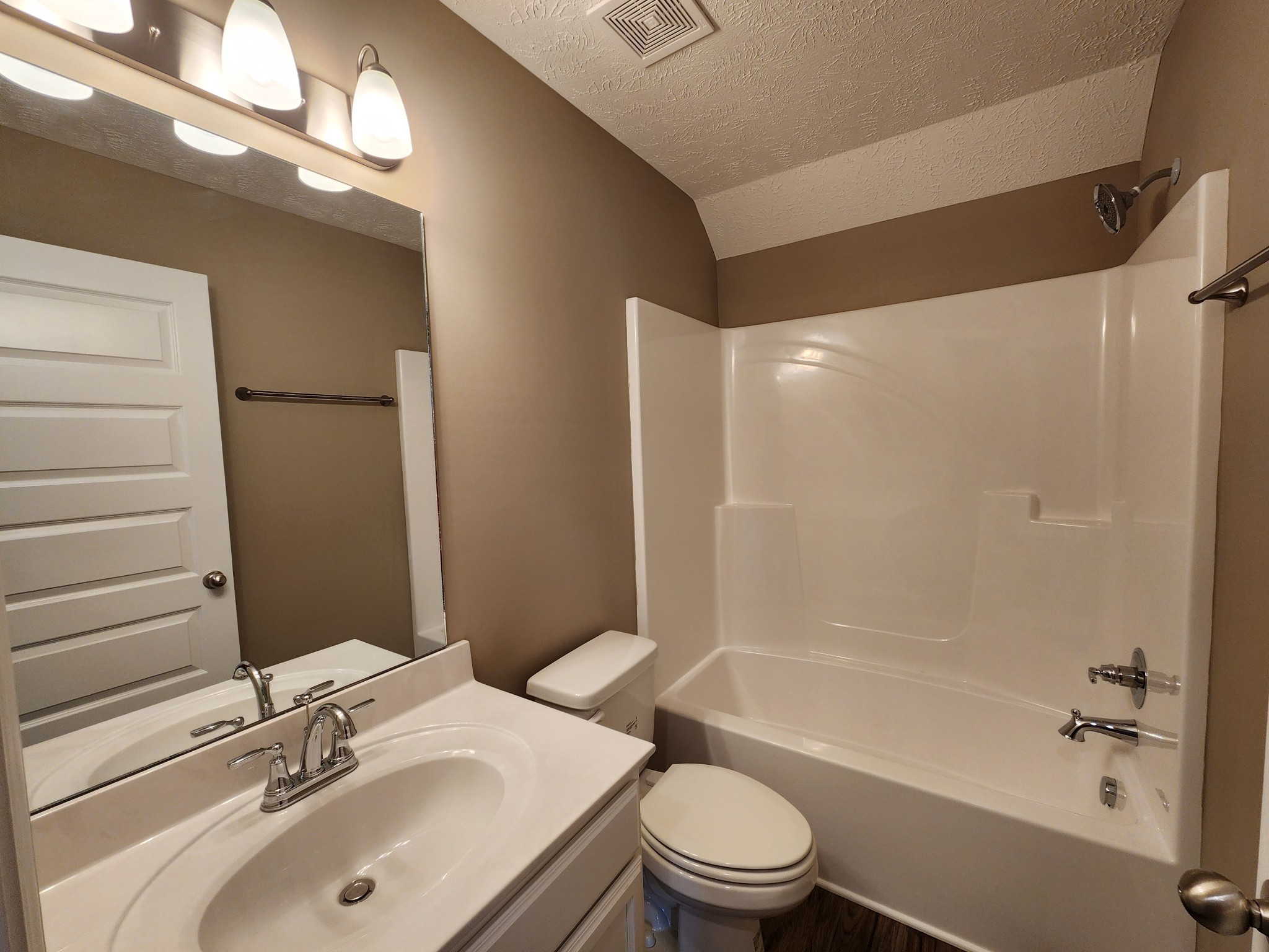 2914 Valley Farms Drive Christiana TN 37037
