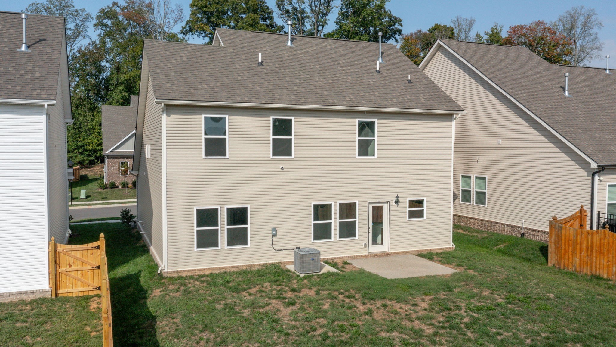 156 Hampshire Way White House TN 37188