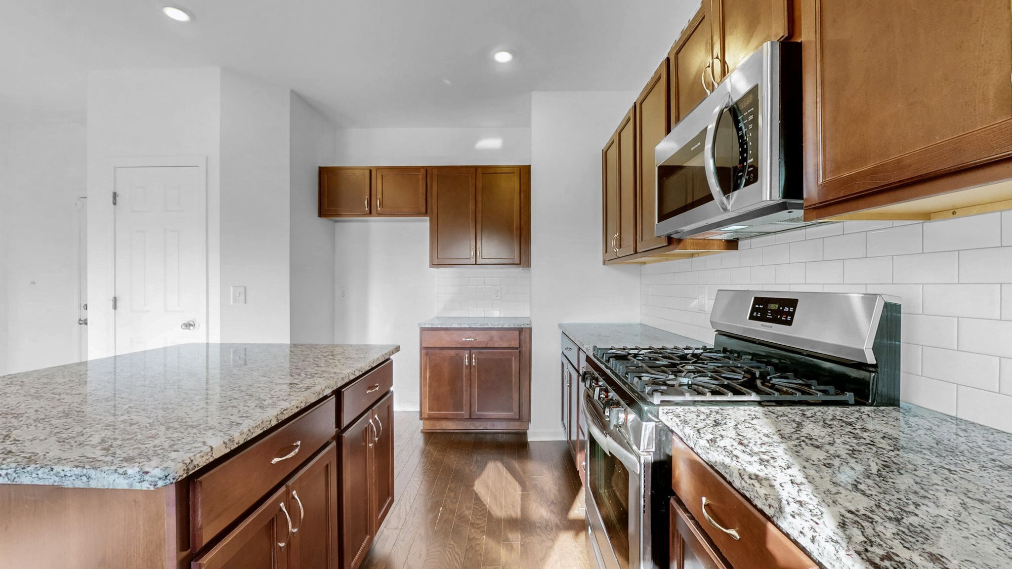 156 Hampshire Way White House TN 37188