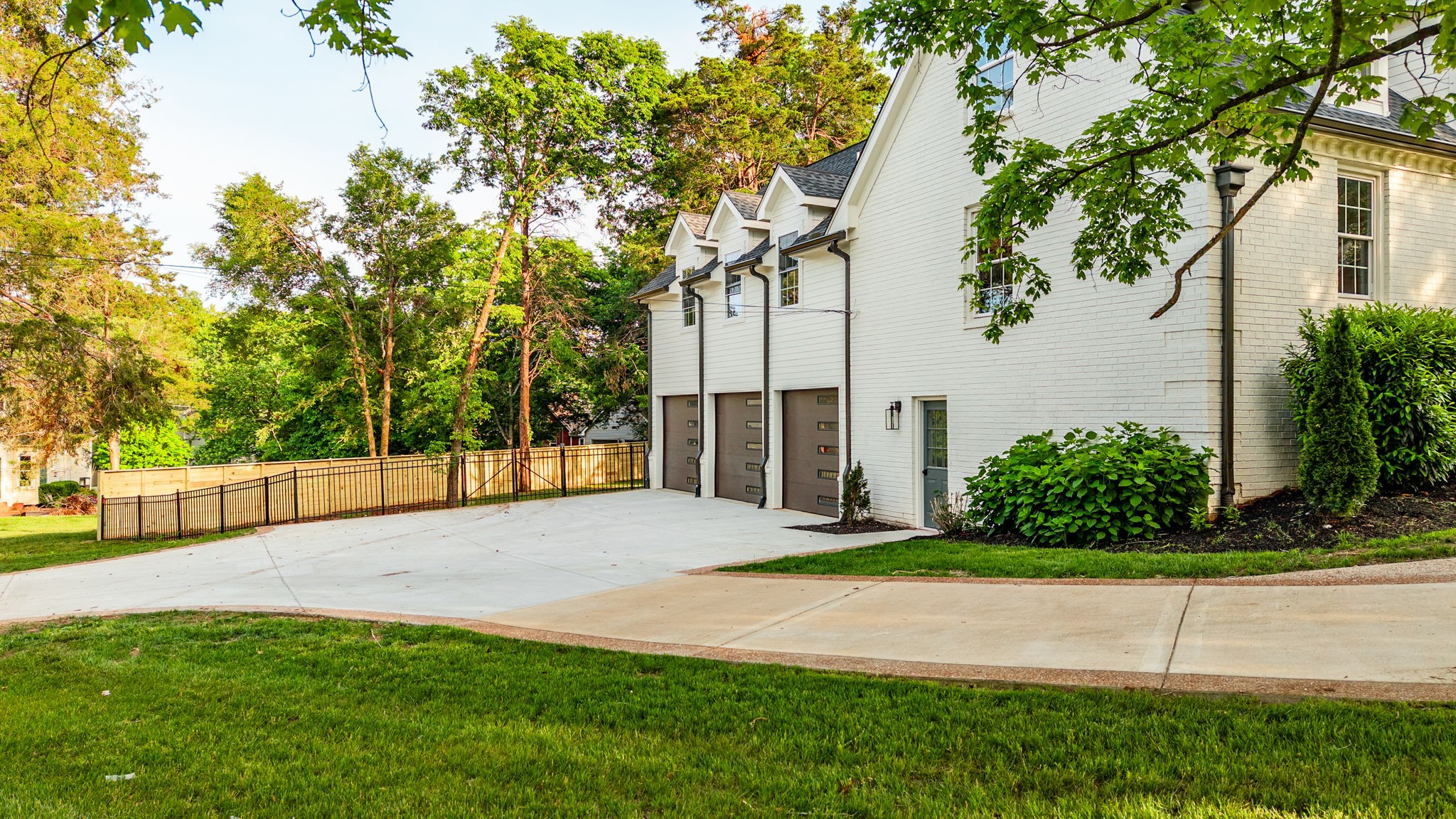 7052 N Lake Drive Brentwood TN 37027