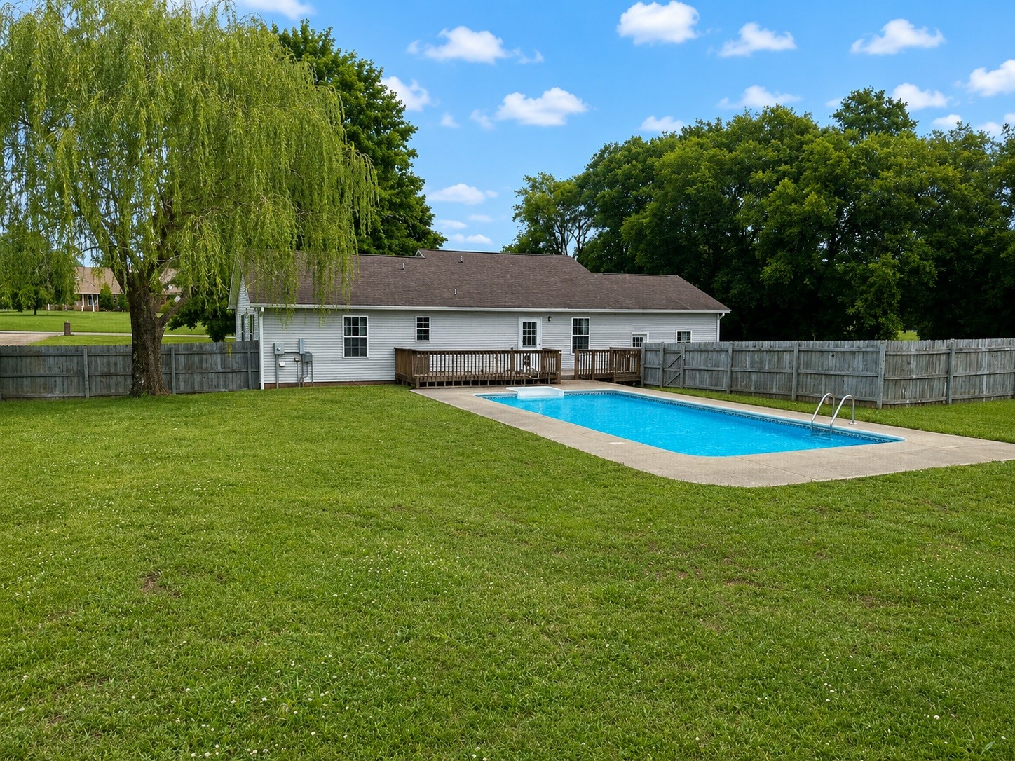 1788 Seavy Hight Road Columbia TN 38401