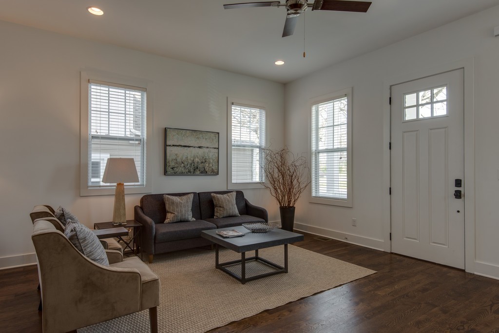 711B 45th Ave, N Nashville TN 37209