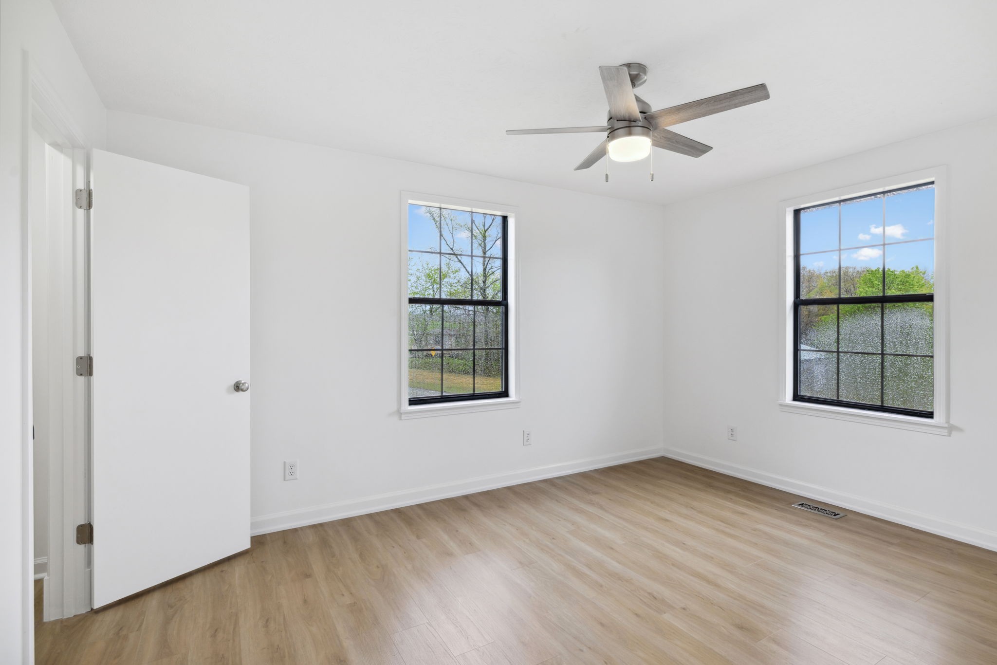 500 Brown Road Bon Aqua TN 37025