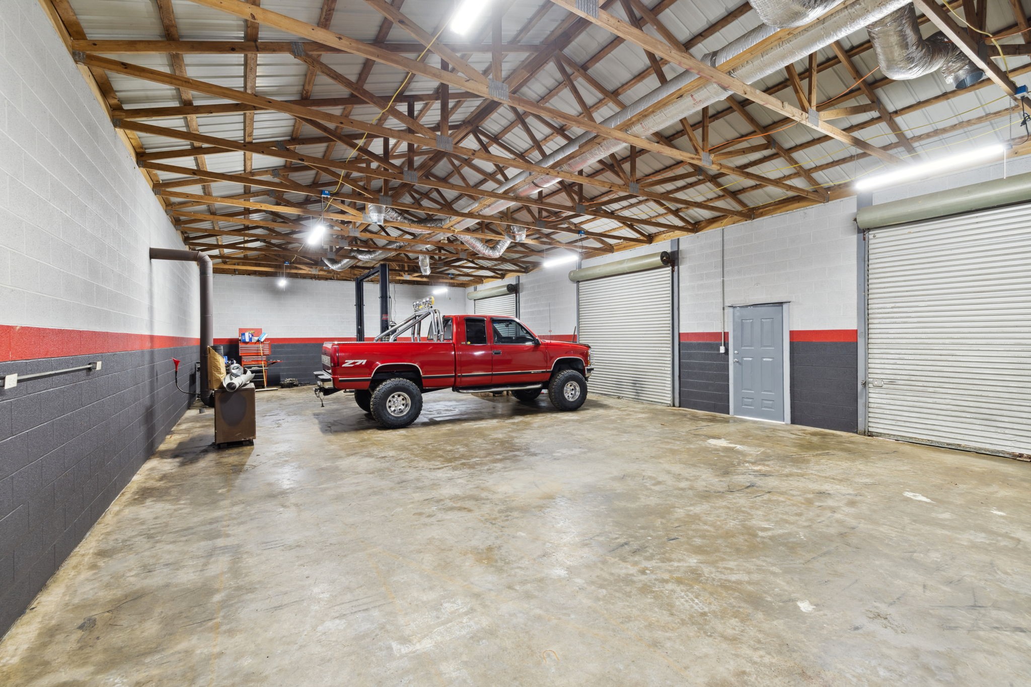 500 Brown Road Bon Aqua TN 37025