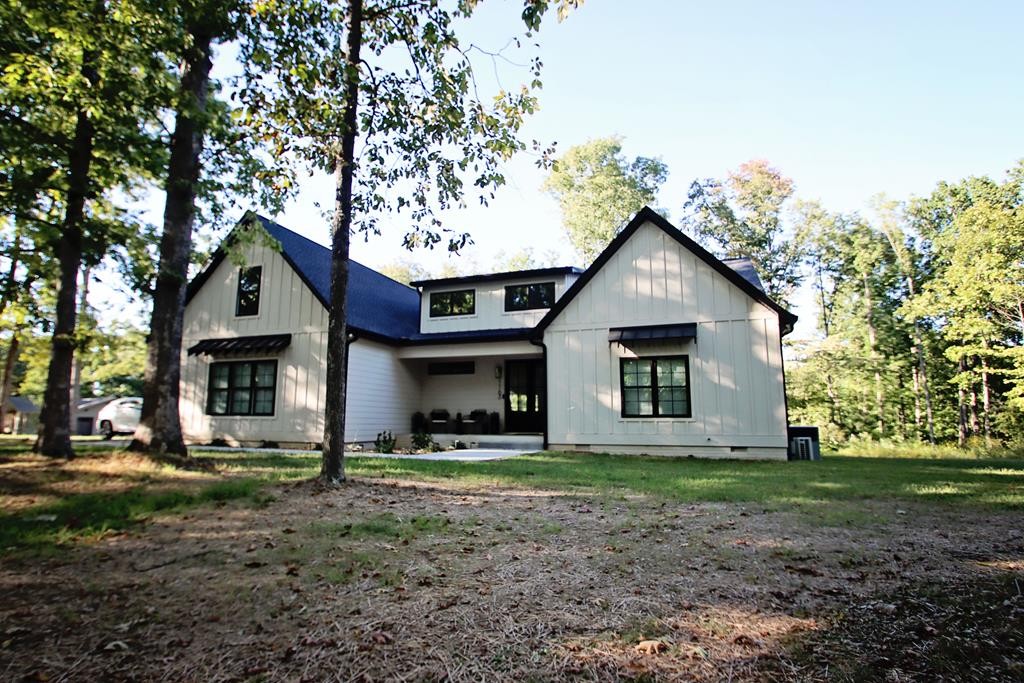 1163 Skyline Drive Sparta TN 38583