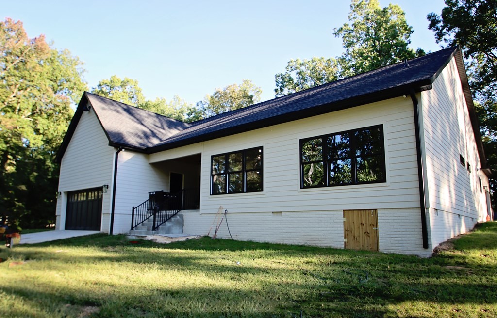 1163 Skyline Drive Sparta TN 38583