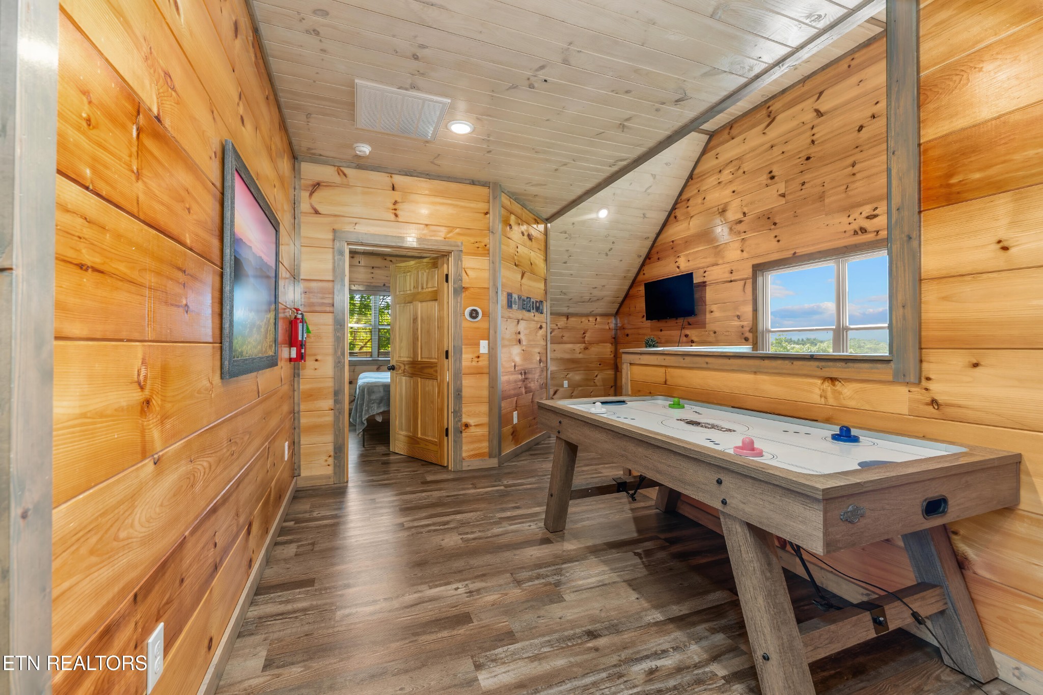 2127 Eagle Feather Drive Sevierville TN 37876