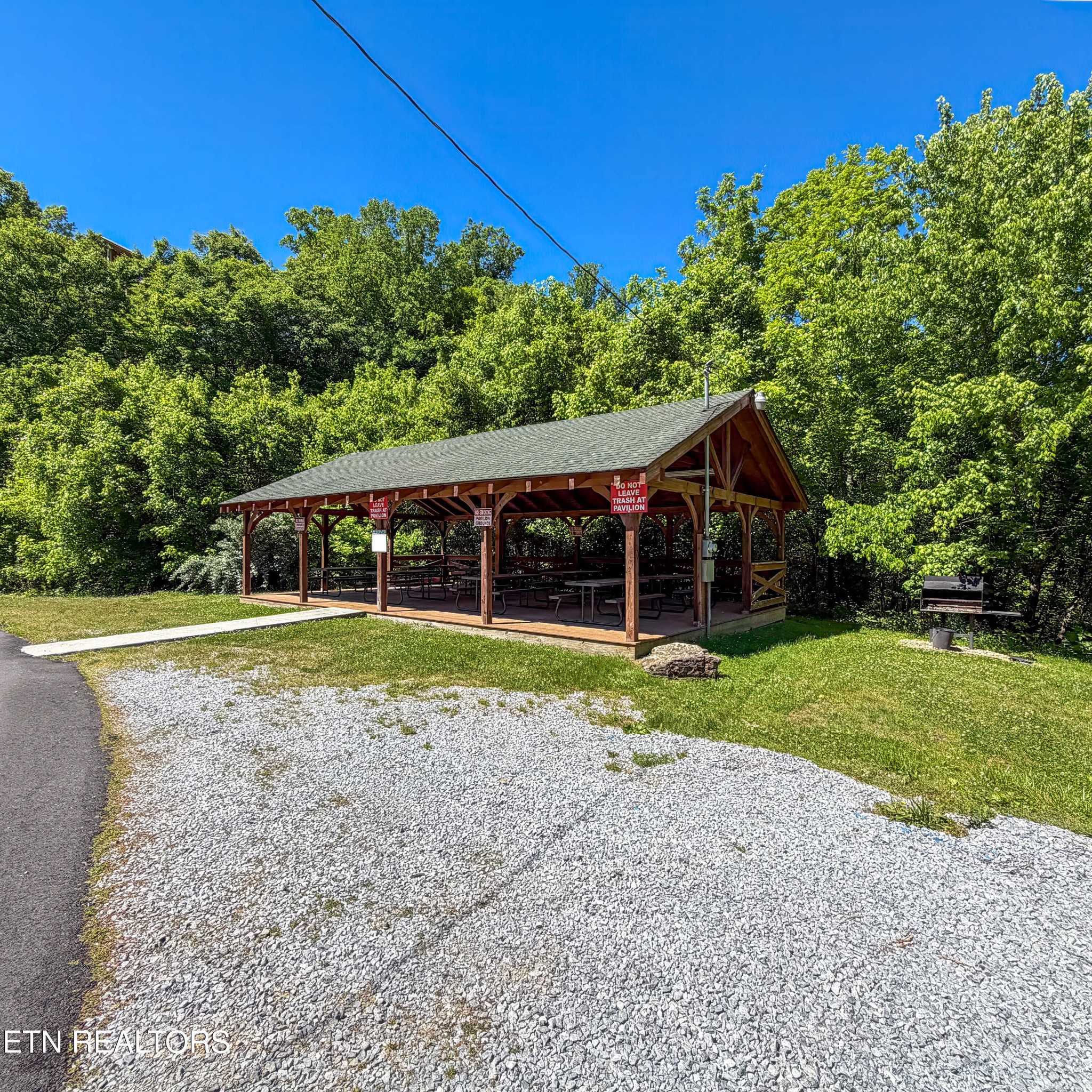 2127 Eagle Feather Drive Sevierville TN 37876