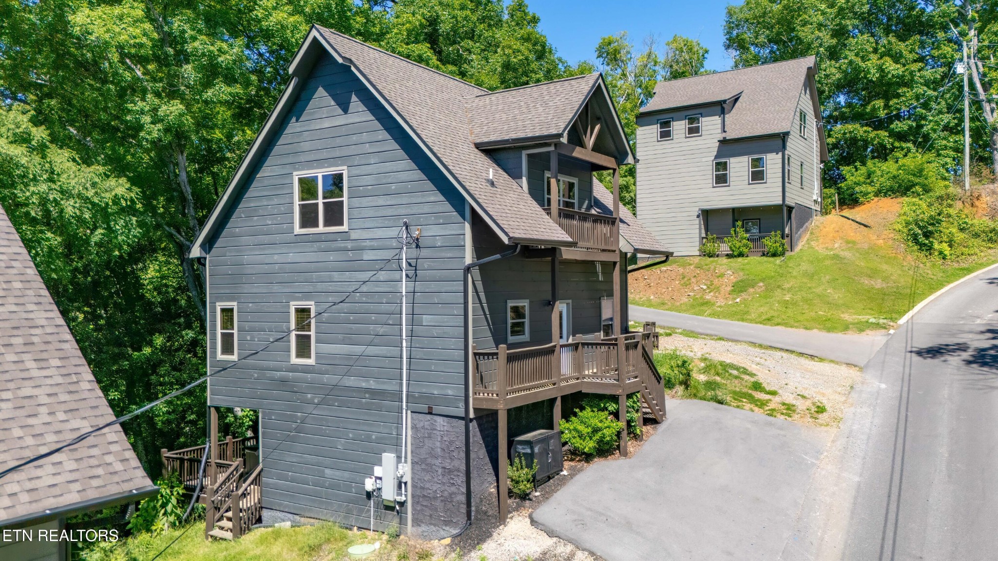 2127 Eagle Feather Drive Sevierville TN 37876