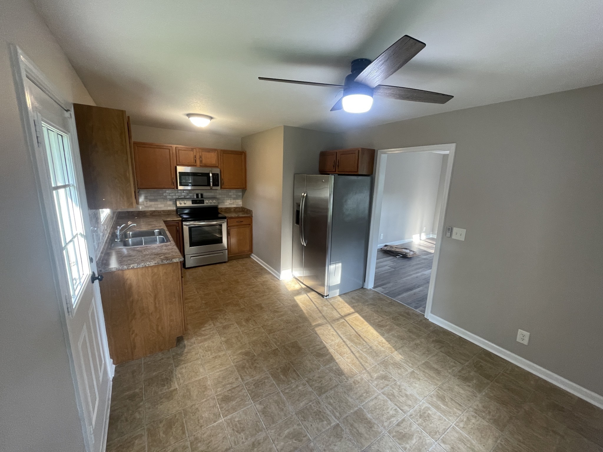 321 Rossview Road Clarksville TN 37043