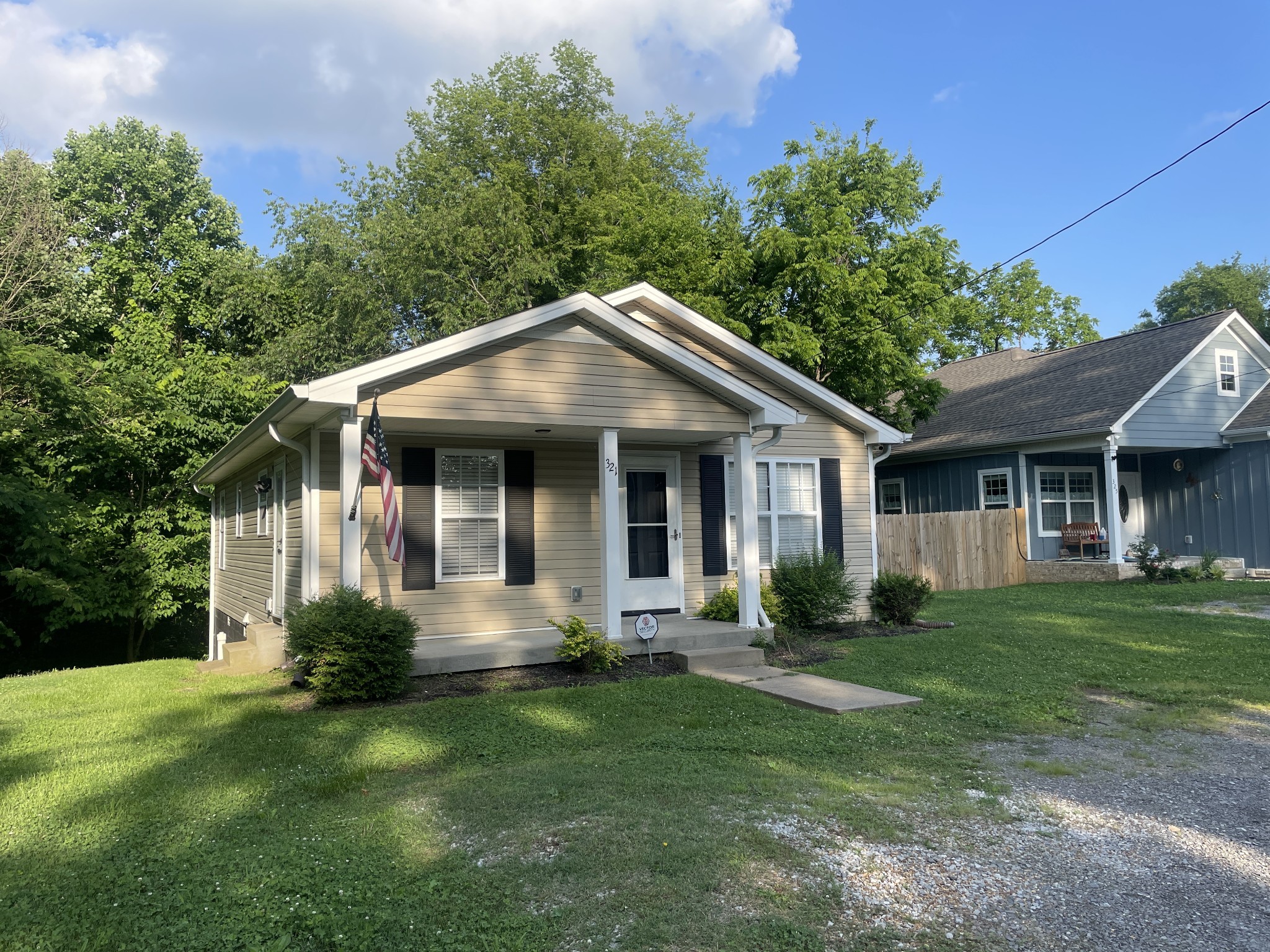 321 Rossview Road Clarksville TN 37043