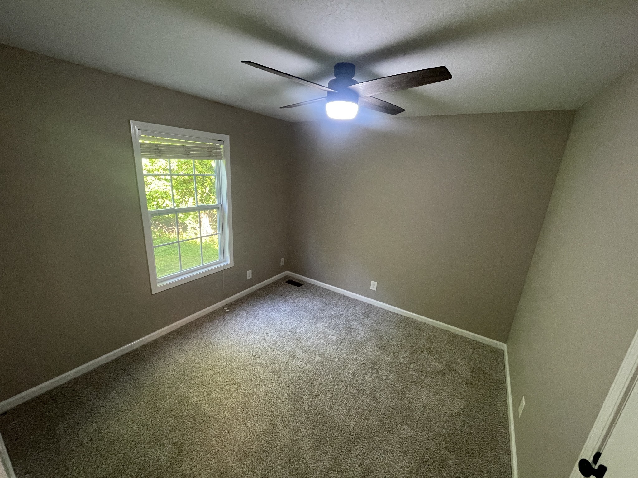 321 Rossview Road Clarksville TN 37043