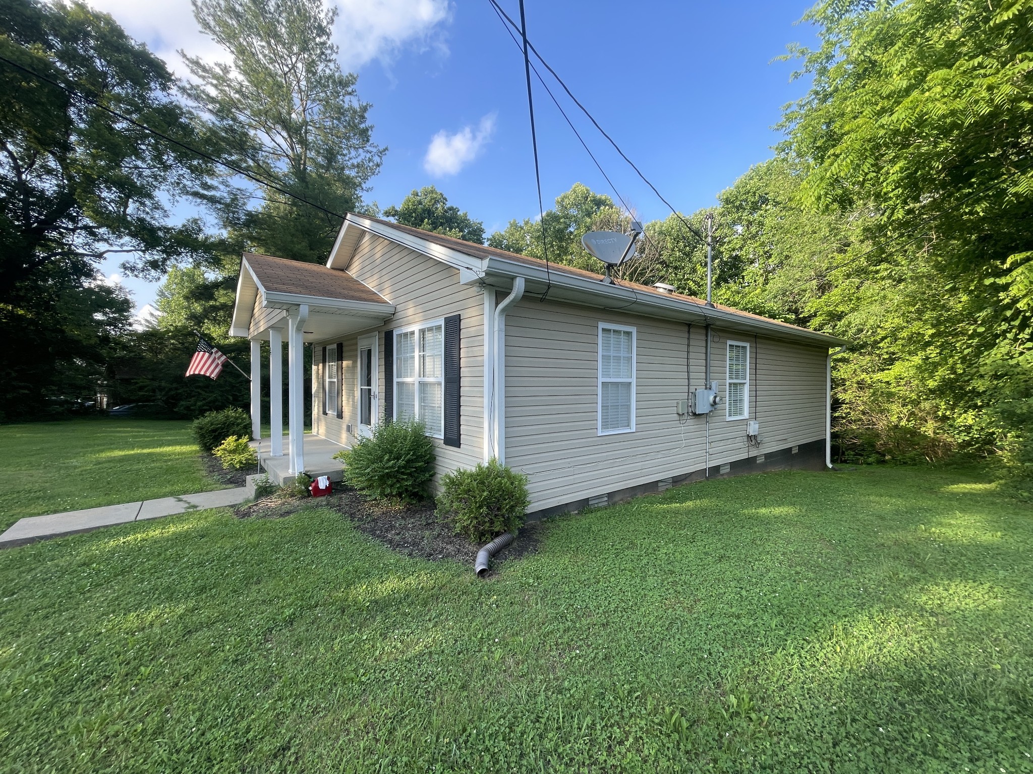 321 Rossview Road Clarksville TN 37043