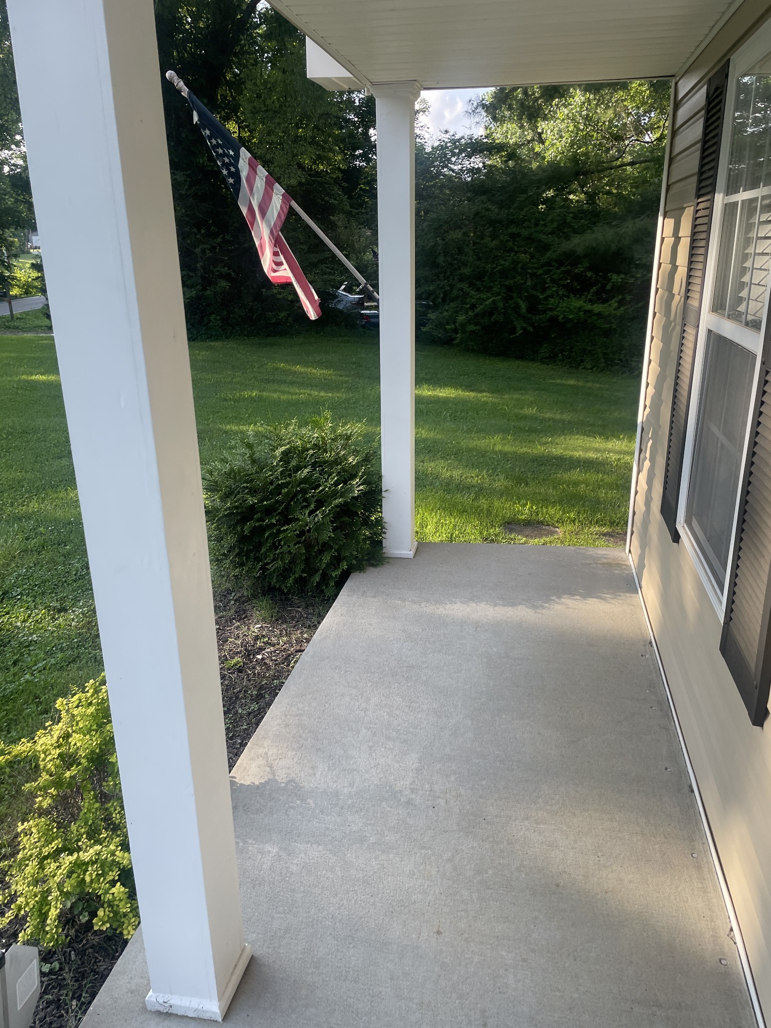 321 Rossview Road Clarksville TN 37043