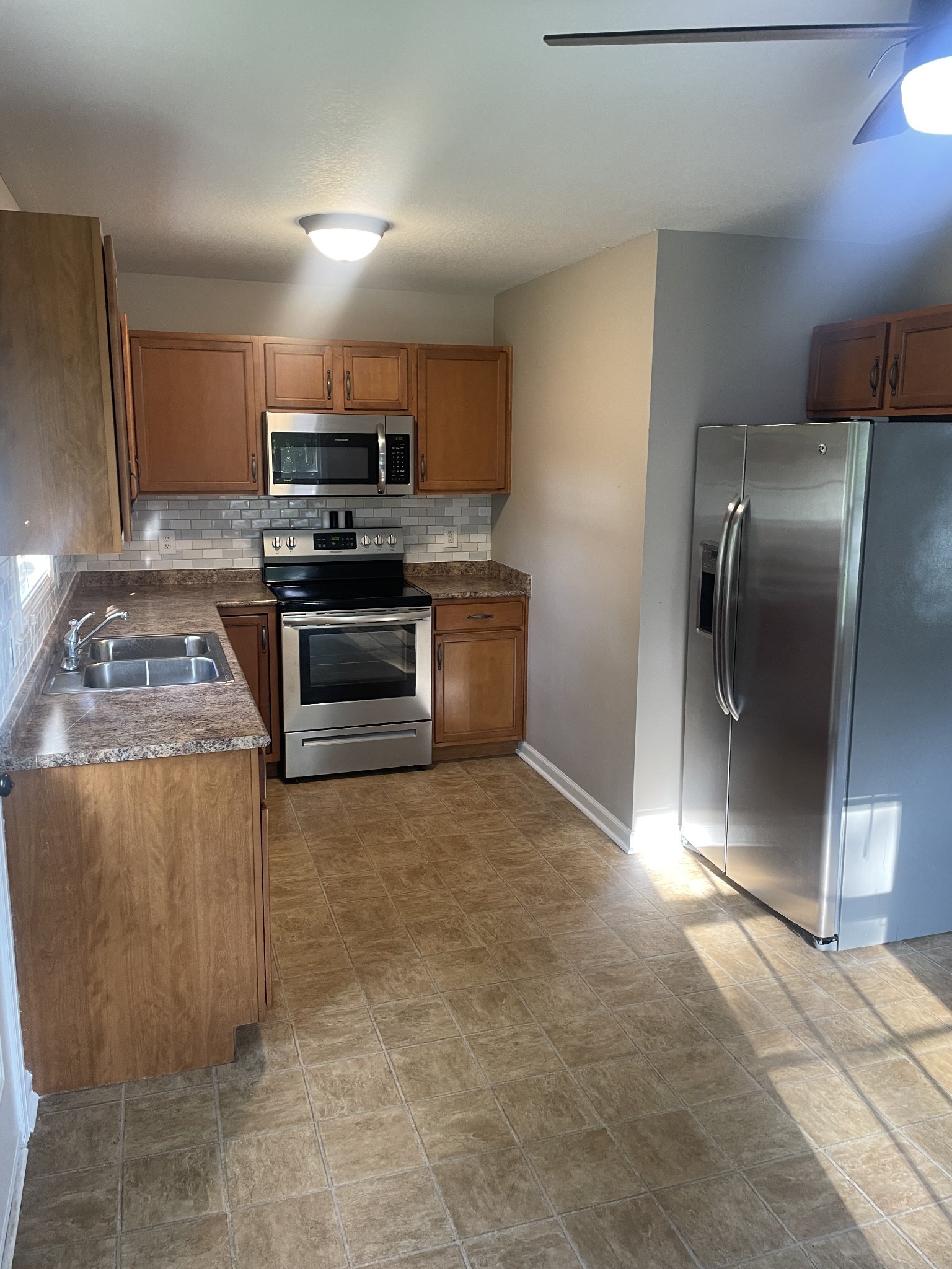 321 Rossview Road Clarksville TN 37043