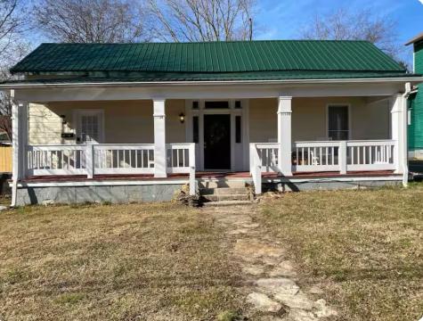 1112 S High Street Columbia TN 38401