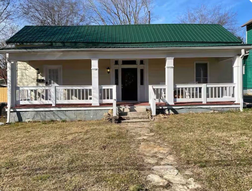 1112 S High Street Columbia TN 38401